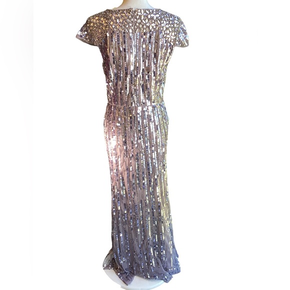 NWT Mac Duggal V Neck Cap Sleeve Hand Beaded Gown in Lavender B28 - Picture 5 of 17